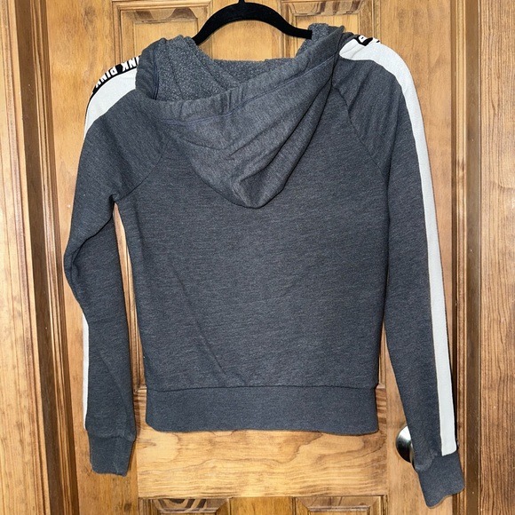 Victoria’s Secret Pink Hoodie✨ - Picture 3 of 6